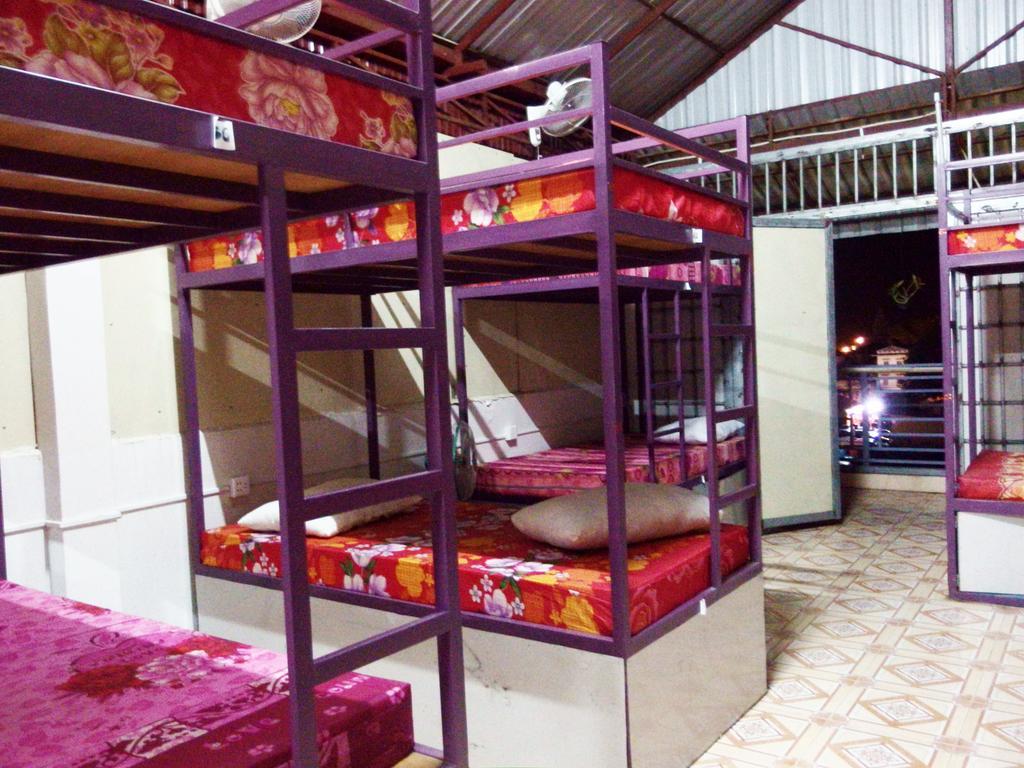 B52 Hostel Phnom Penh Rom bilde