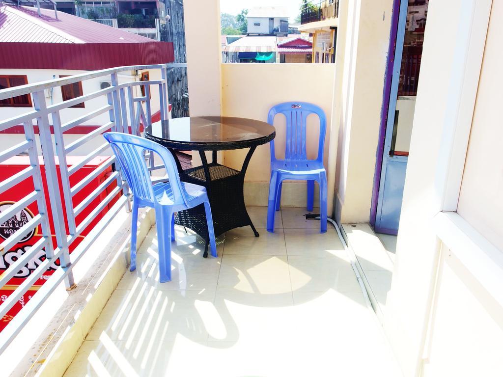 B52 Hostel Phnom Penh Rom bilde