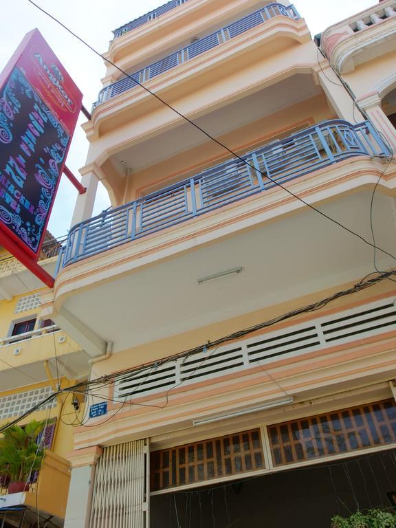 B52 Hostel Phnom Penh Eksteriør bilde