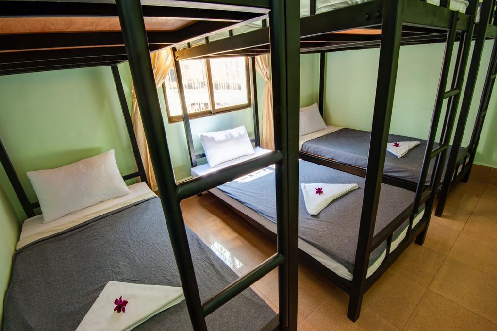 B52 Hostel Phnom Penh Eksteriør bilde