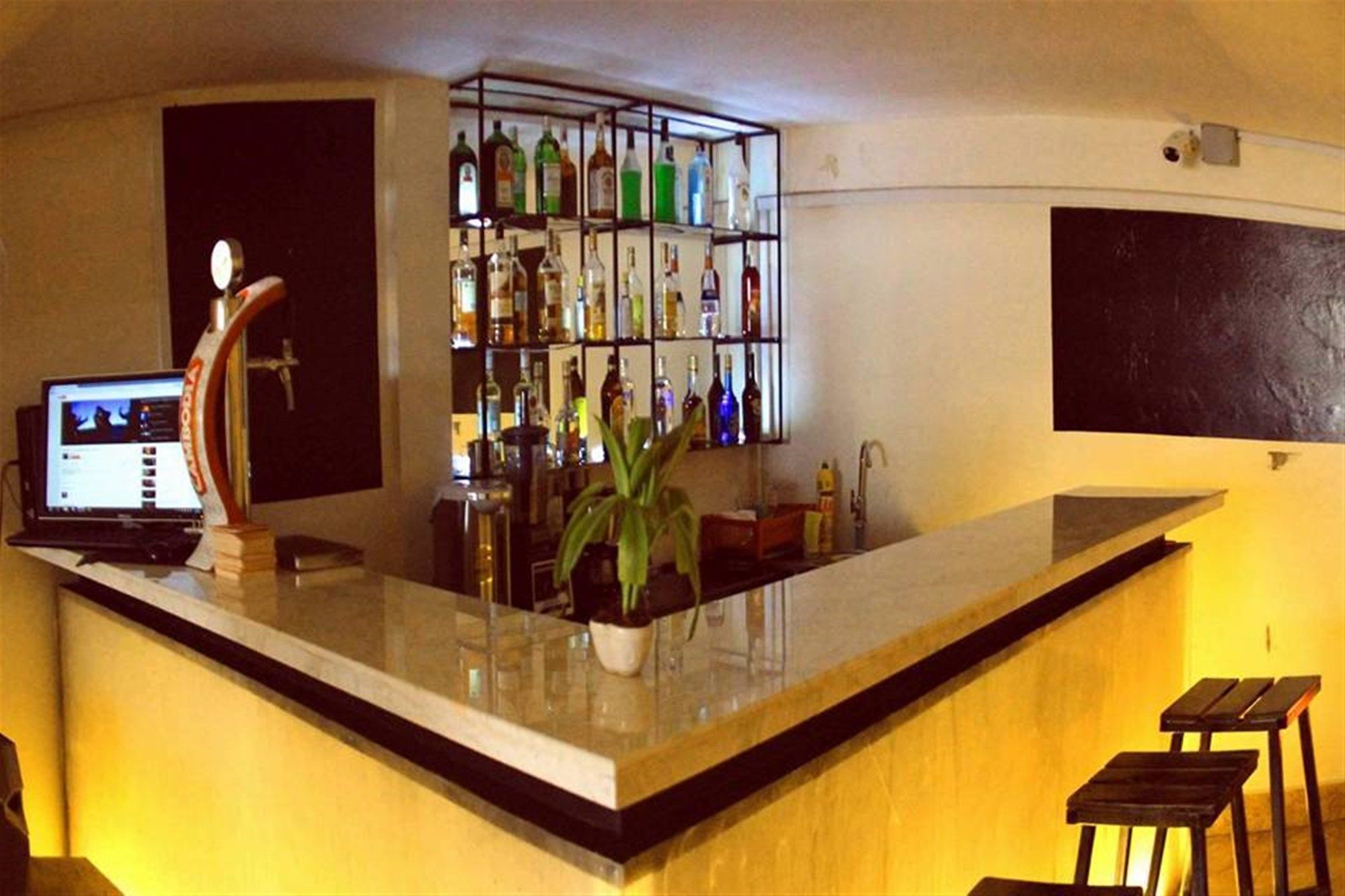 B52 Hostel Phnom Penh Eksteriør bilde